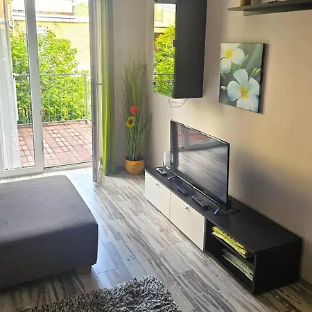 Koczor Apartment