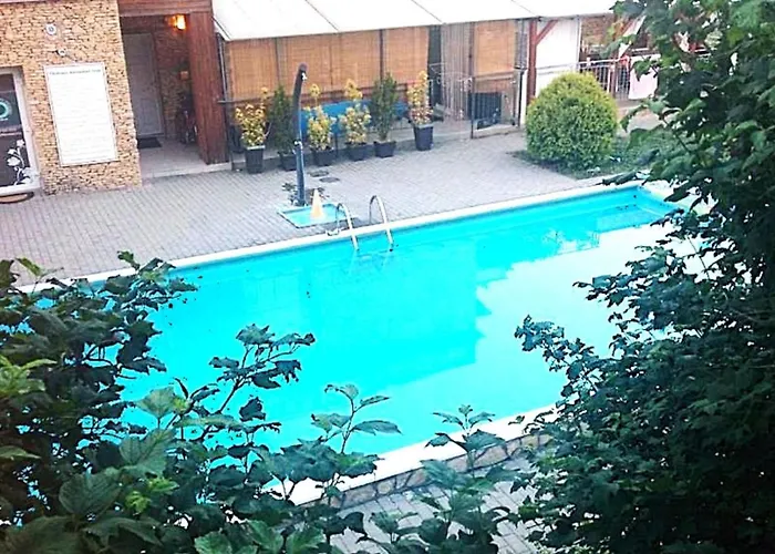Koczor Apartment *